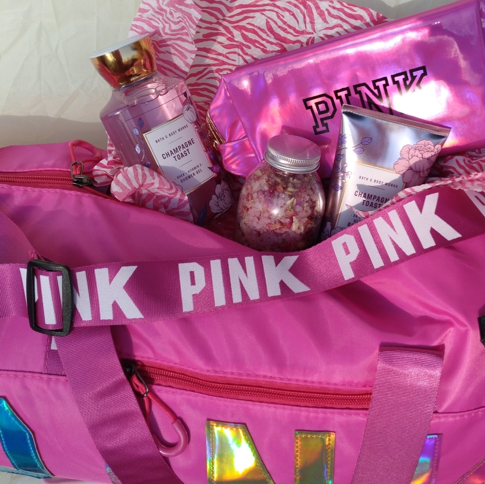 valentines duffle set